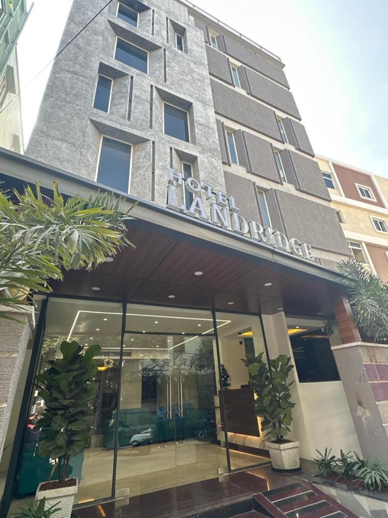 Landridge - Hitech 3*