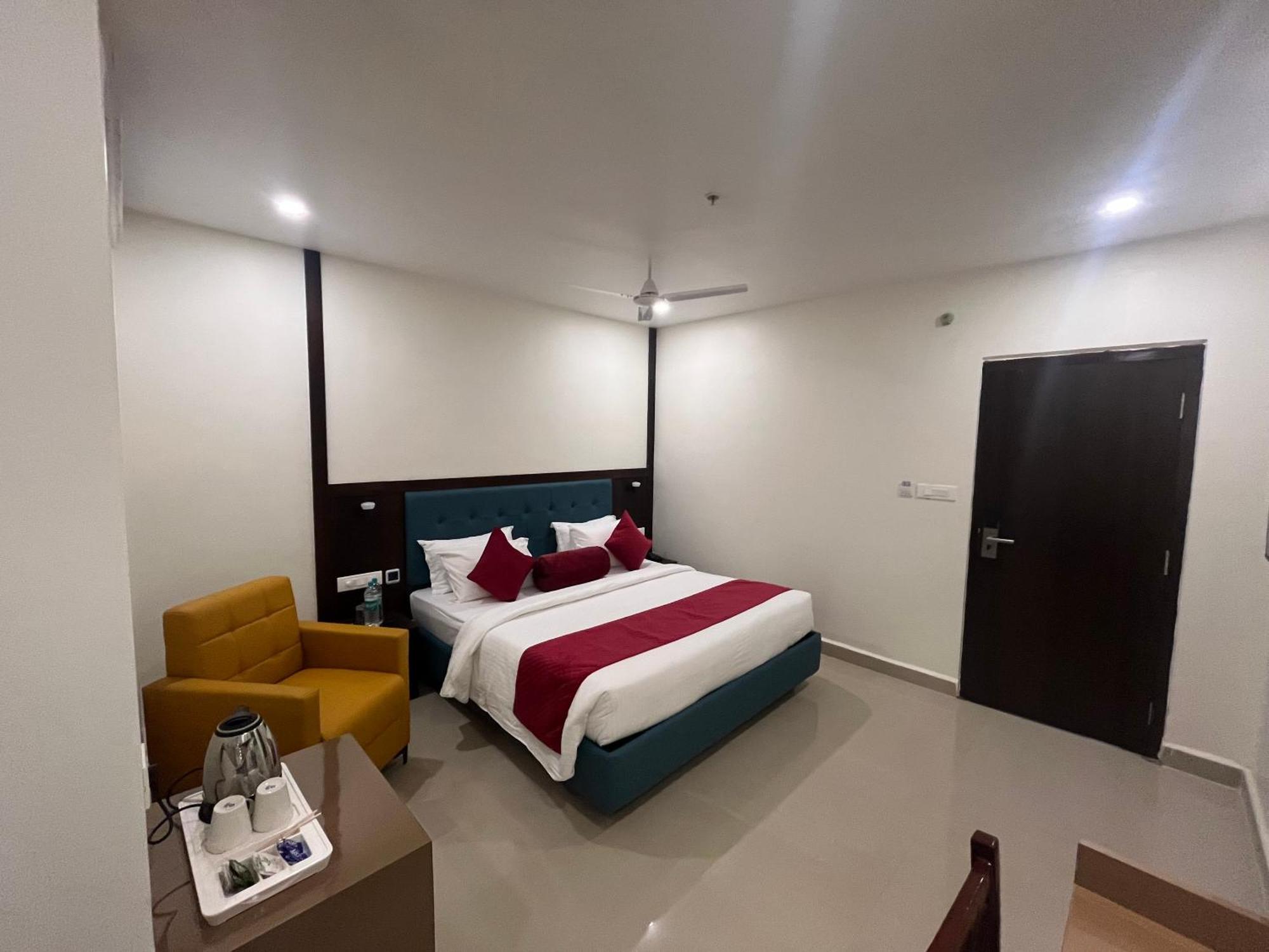 Hotel Landridge - Hitech Hyderabad
